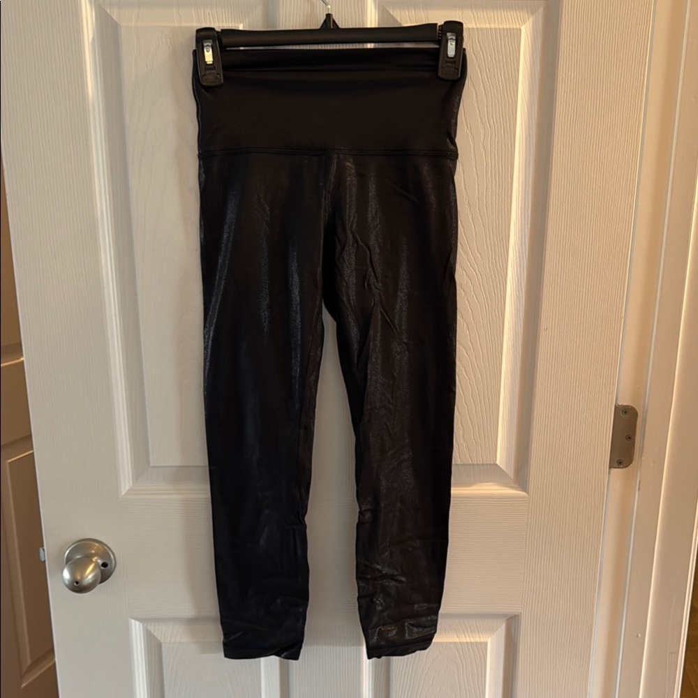 Lululemon Athletica  Shiny Black Cropped Performance Leggings